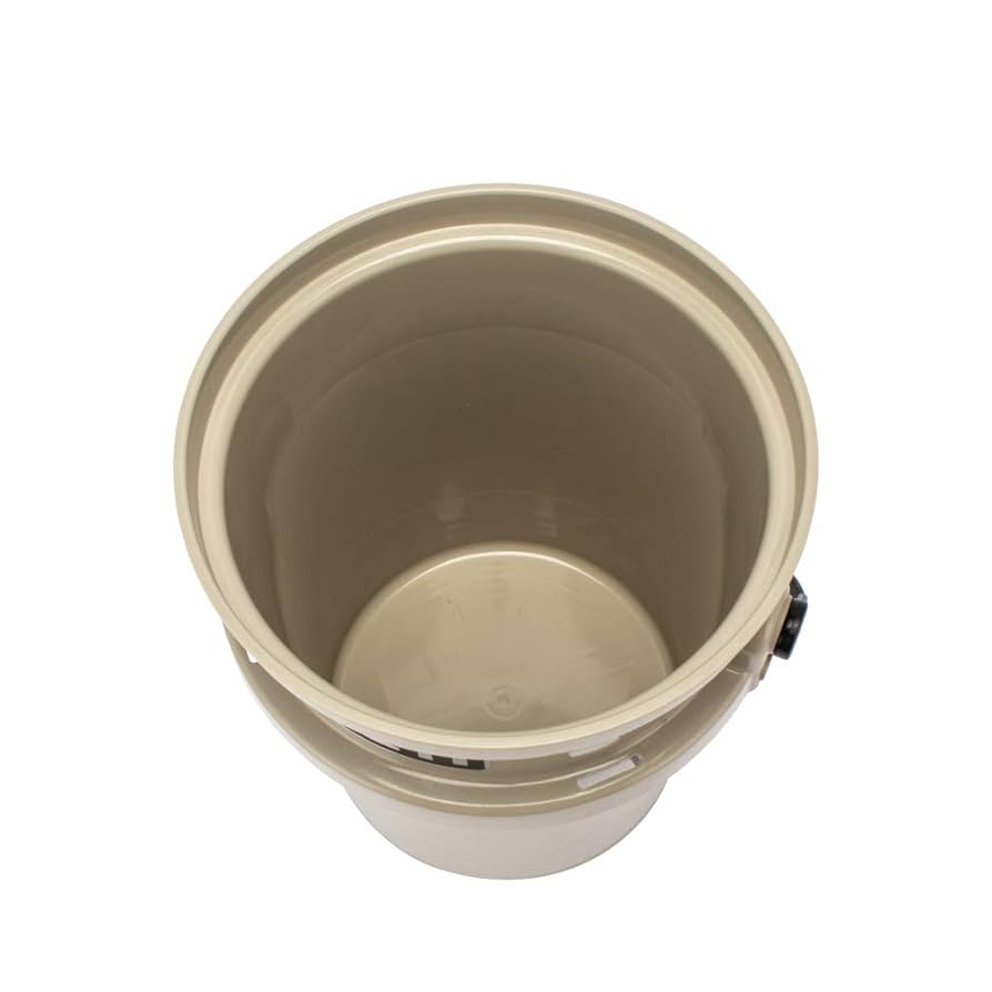 イエティ YETI ロードアウト 5ガロンバケツ チャーコール Amazon｜イエティ バケツ ロードアウト Charcoal チャコール 5